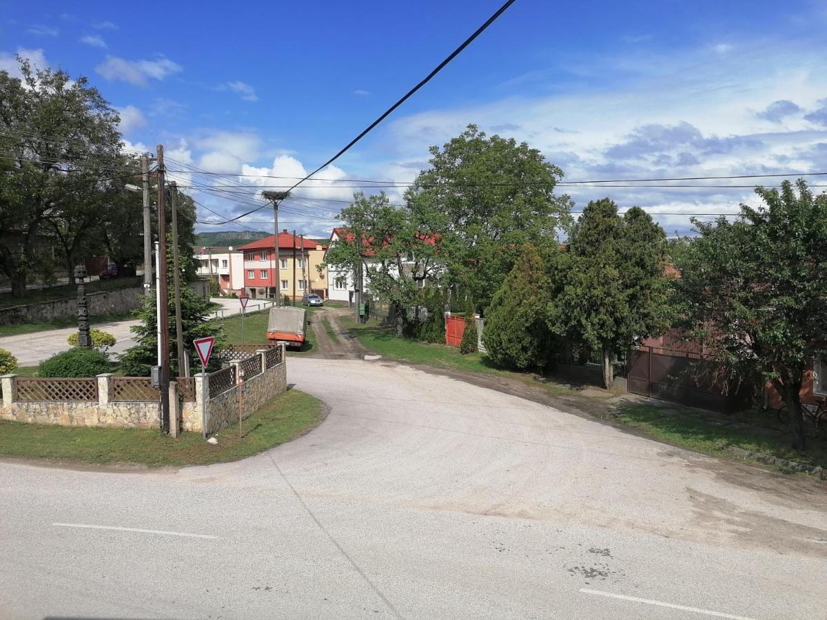 Chlaba Apartman Chl'aba Exteriör bild